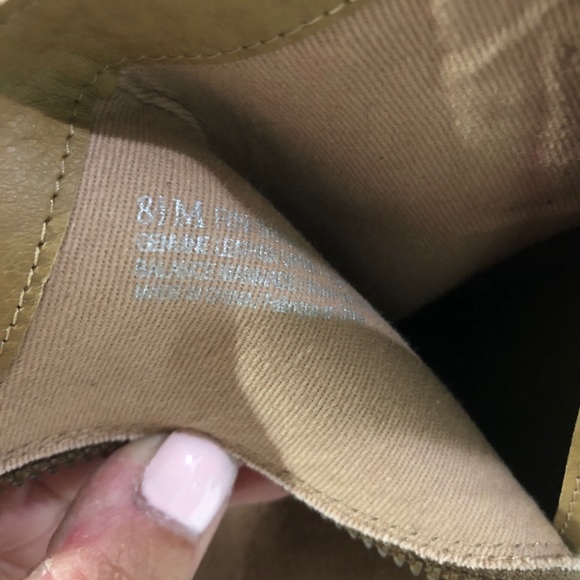 Brass Plum Tan Booties - Picture 5 of 7